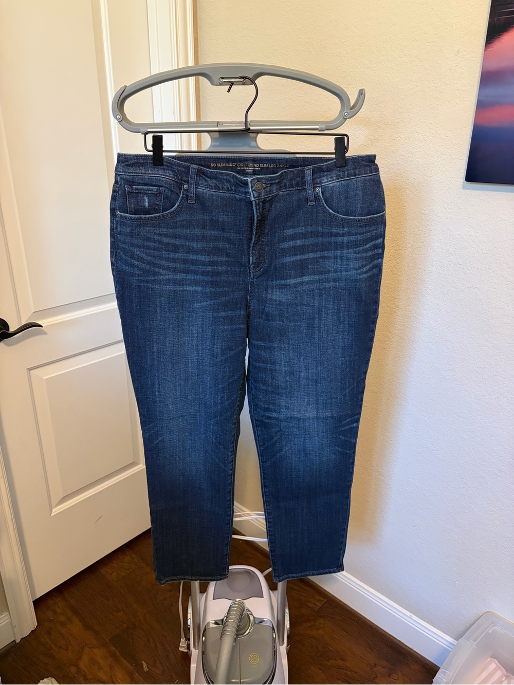 Chico's So Slimming, Ankle Jean (chicos size 3  / size 16)